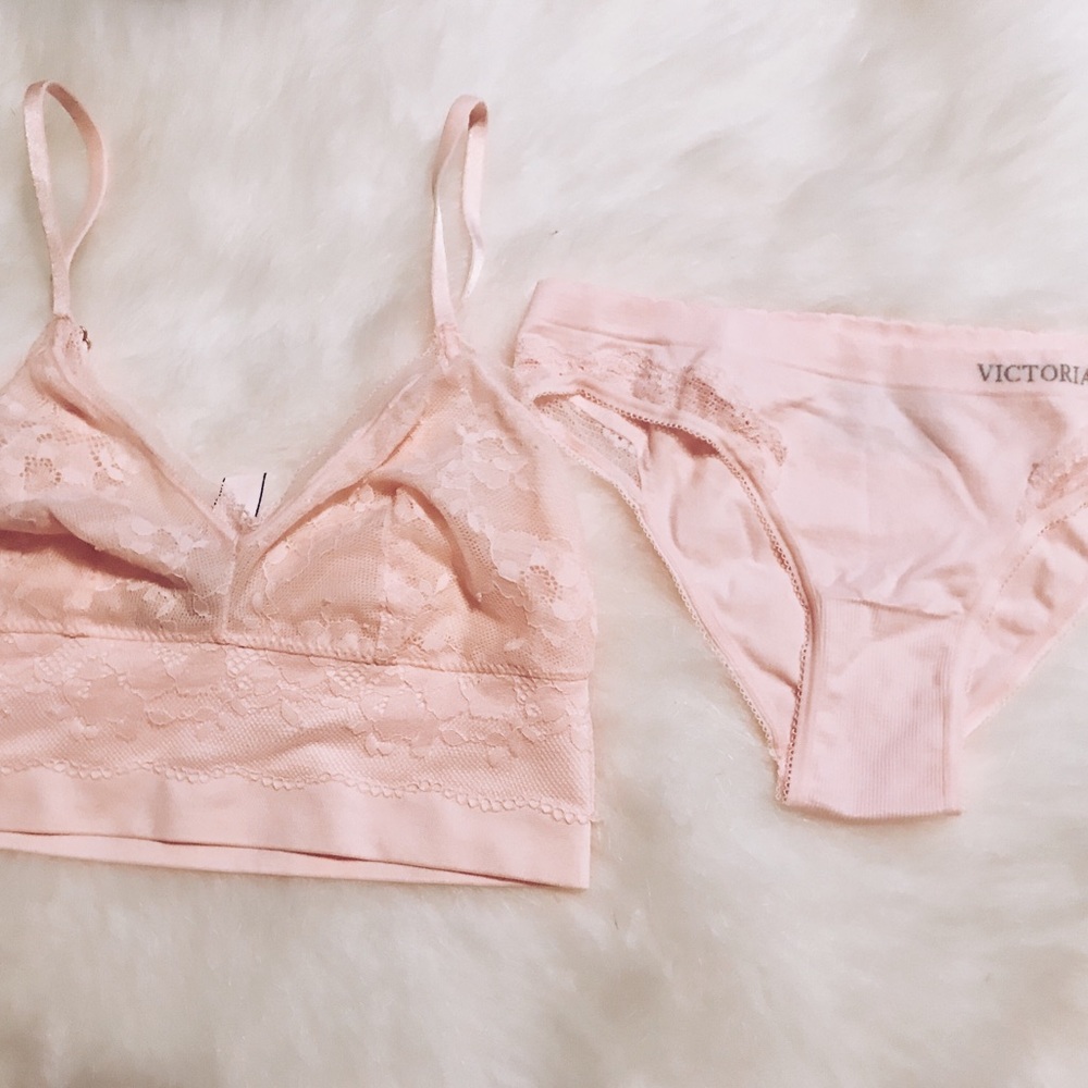 VS LINGERIE SET *NEVER WORN*